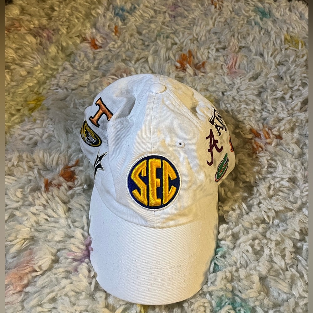 Top of the World White SEC college football Hat with Multicolor Team Patches